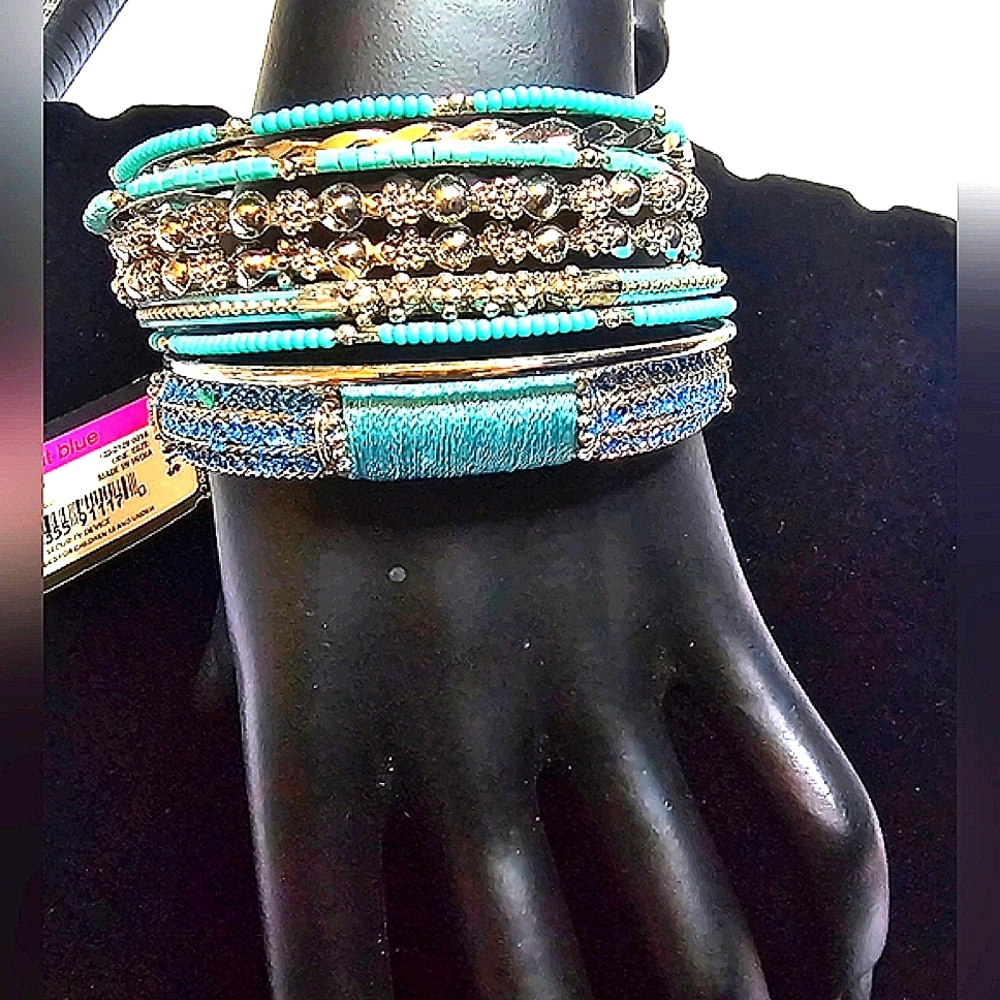NWT MIXIT, SET OF 9 Womens turquoise and gold bangle bracelet